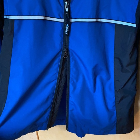MEC Lightweight Running Jacket - Picture 5 of 16